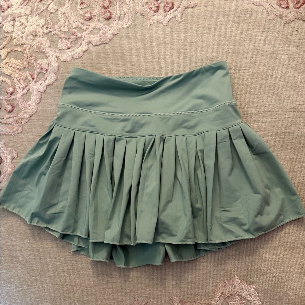 Gold hinge green skort!